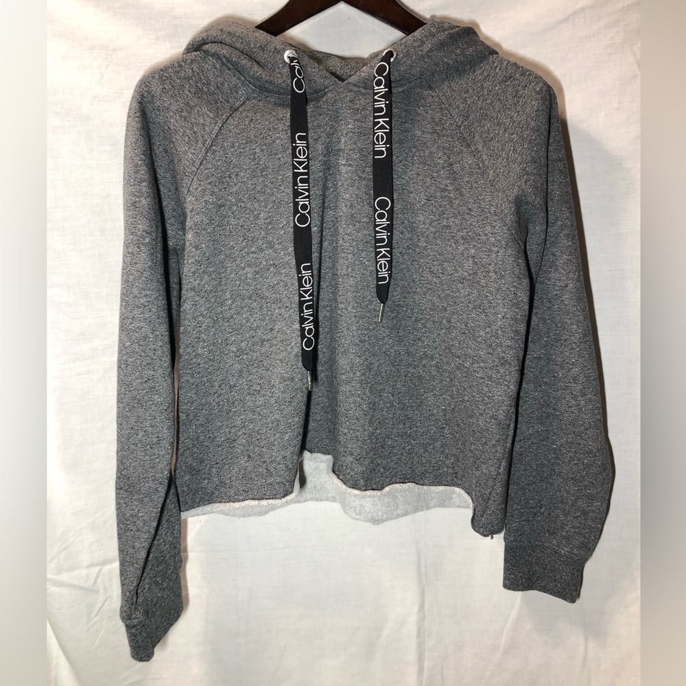 Calvin Klein Women’s Cropped Hoodie size M